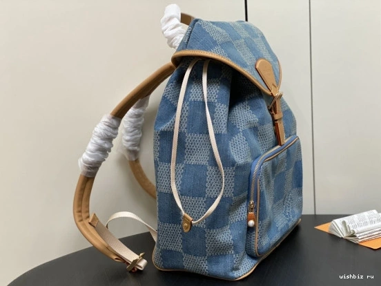 WIS Backpack Montsouris LOUIS VUITTON 0108